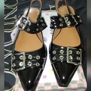 Chic Black Buckled Flats for Women